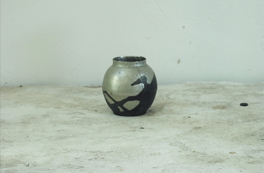 錫　伴　哲生 氏